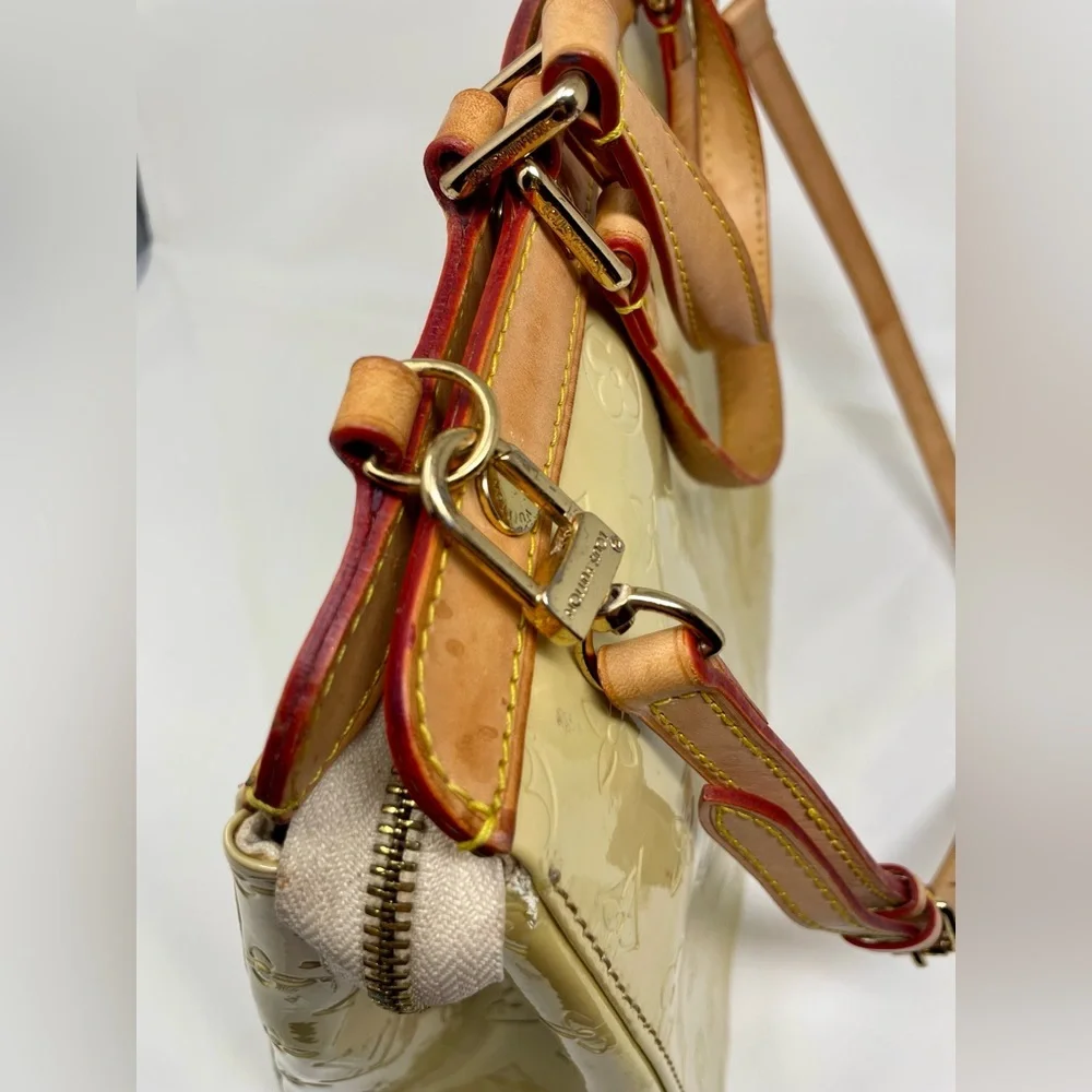 Louis Vuitton Brea Shoulder Bag MM Yellow Leather Monogram Vernis - Picture 8 of 12